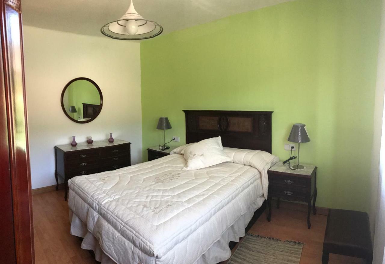 Casa De Pueblo Con Merendero Alquilable Opcionalmente Casarejos Екстериор снимка