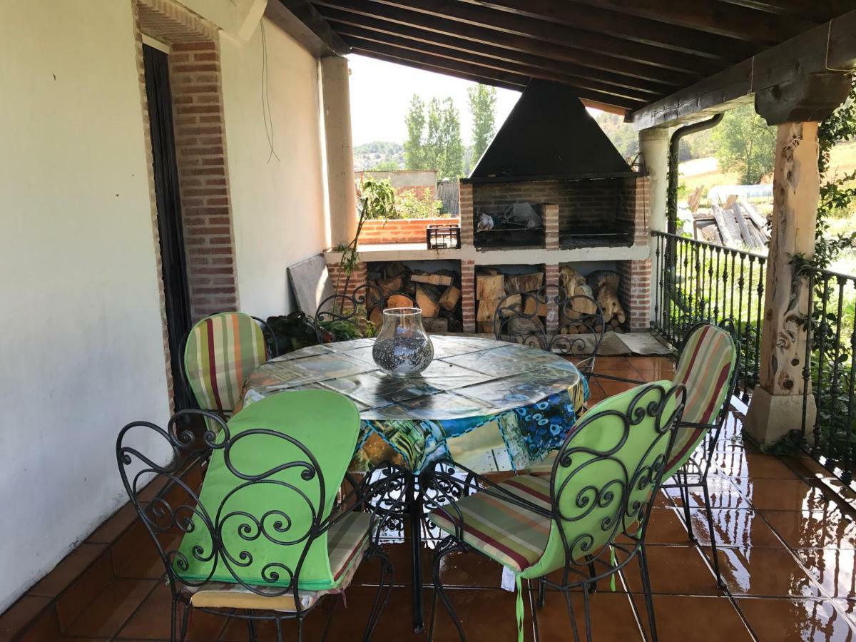 Casa De Pueblo Con Merendero Alquilable Opcionalmente Casarejos Екстериор снимка