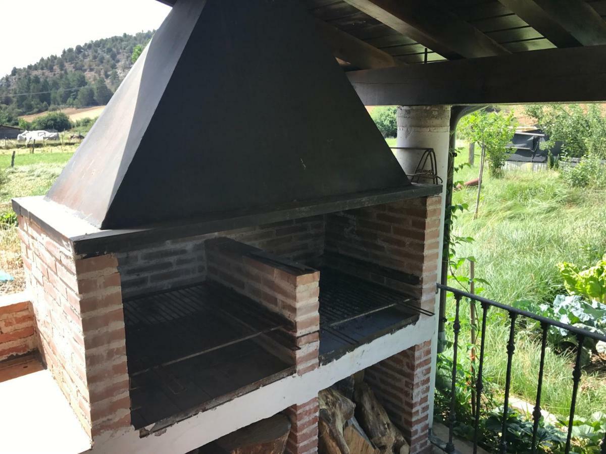 Casa De Pueblo Con Merendero Alquilable Opcionalmente Casarejos Екстериор снимка